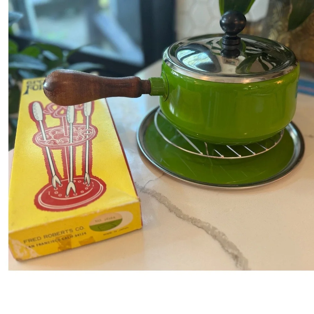 Vintage 1970s Fred Roberts Co Avocado Green Enamel Fondue Set & Fork Set Japan